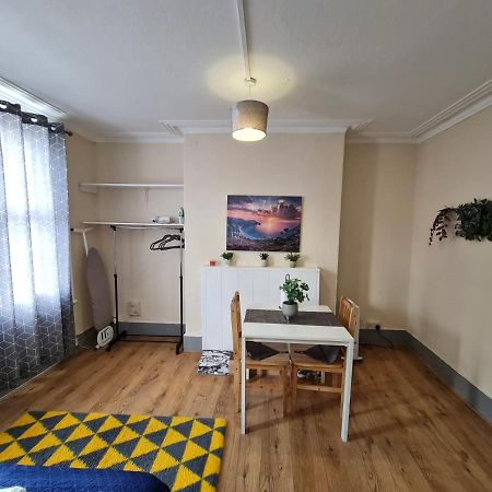 Lovely Private Room Near Central London Ngoại thất bức ảnh