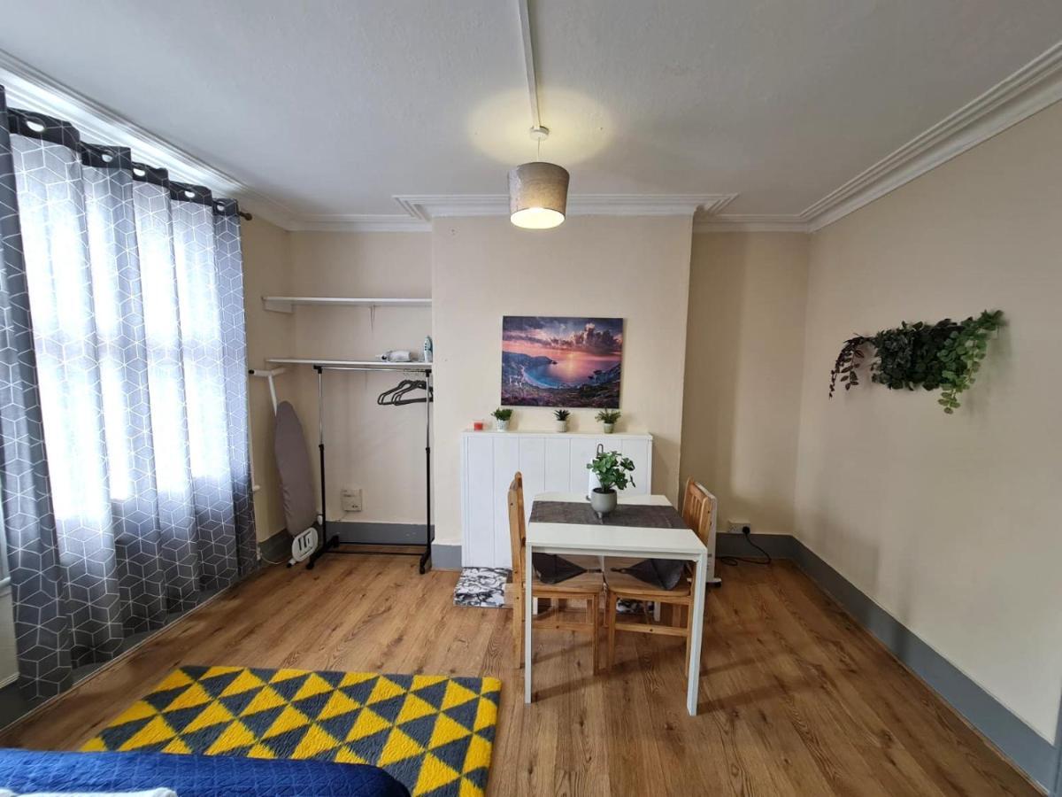Lovely Private Room Near Central London Ngoại thất bức ảnh