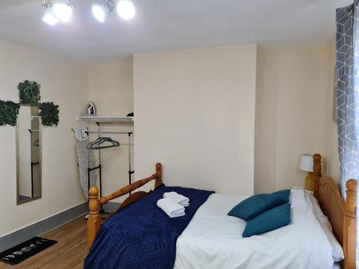 Lovely Private Room Near Central London Ngoại thất bức ảnh