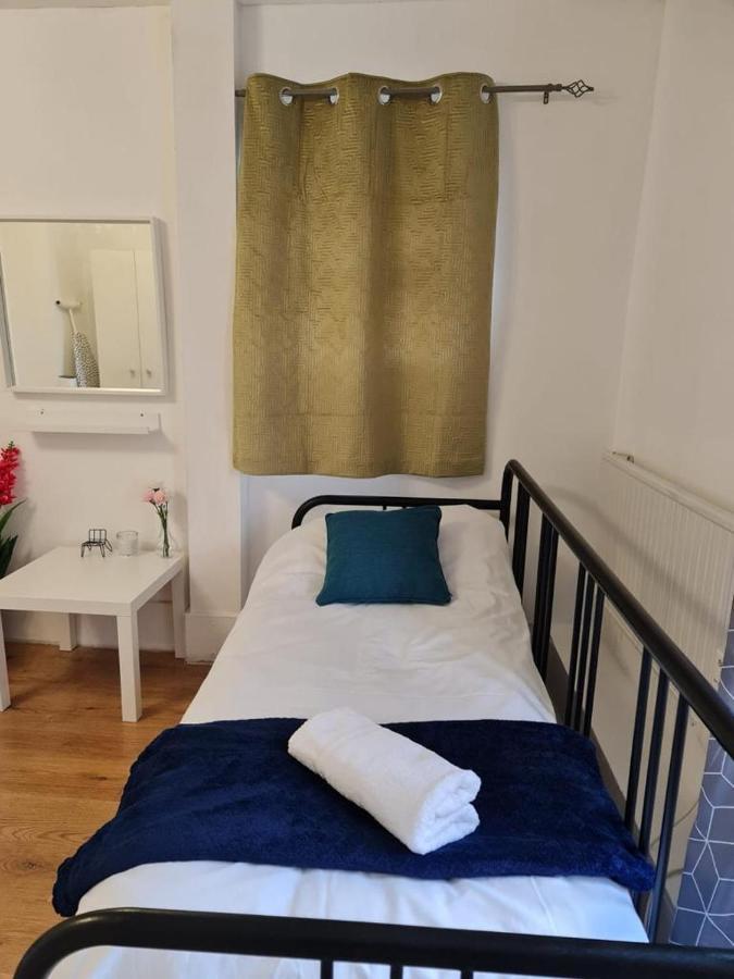 Lovely Private Room Near Central London Ngoại thất bức ảnh